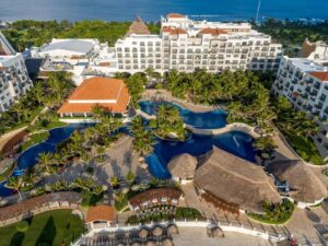 fiesta american condesa plan a trip cancun mexico beach front resort strip