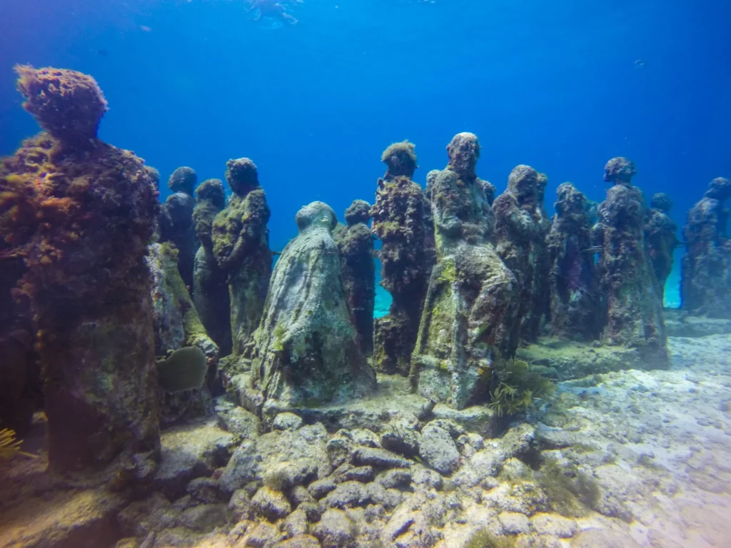 musa underwater museum isla mujeres cancun mexico statues